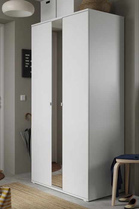 Roupeiro ikea em otimo estado como novo