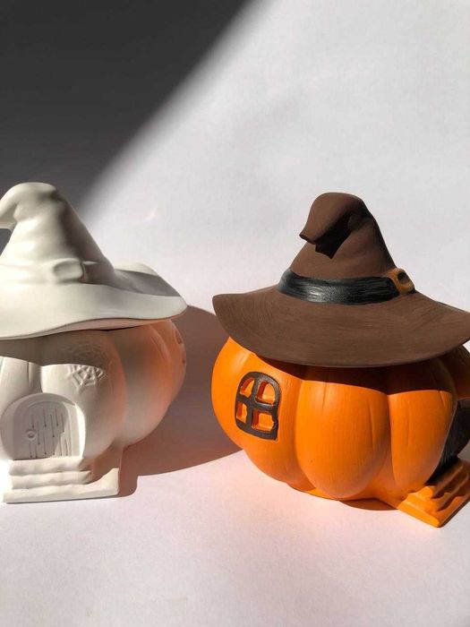 Гіпсове кашпо «Гарбуз зі шляпкою»