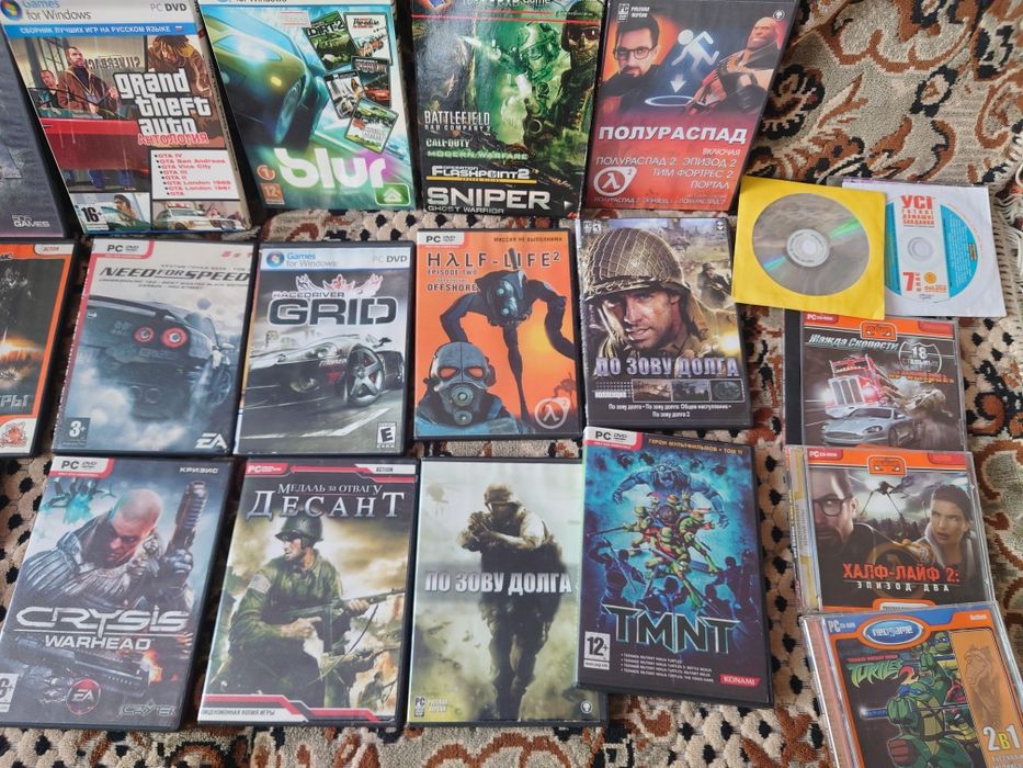 Лот 22 Диски з іграми для ПК GTA Crysis Half Life Arma 2 Gears of War