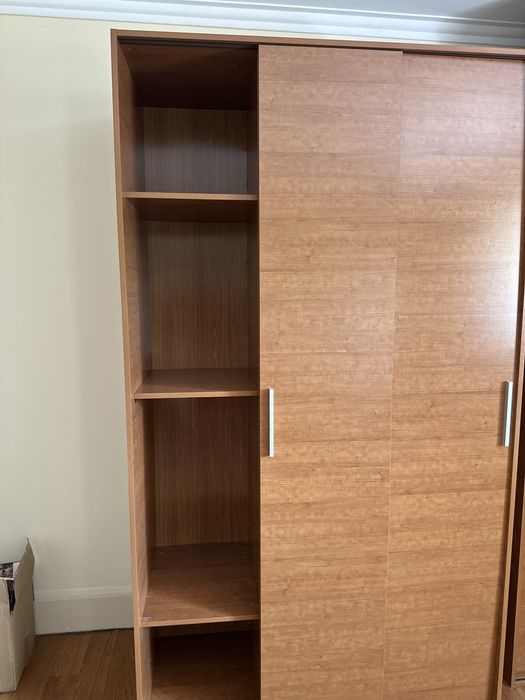 Movel roupa madeira