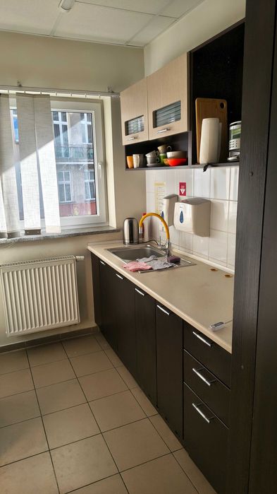 Lokal usługowo-handlowy 161,94 m²