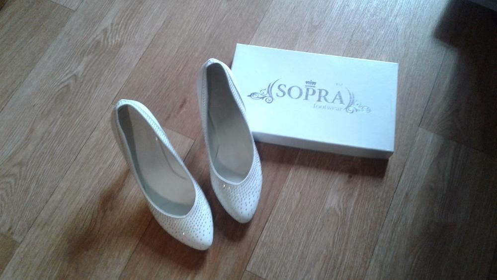 Шикарные свадебные туфельки кожаные!