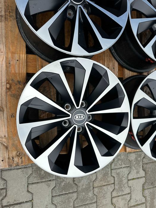5x114,3 7,5j x 17" et47 Kia Hyundai Super stan z czujnikami