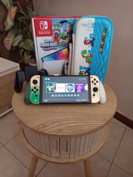 Nintendo Switch Oled com case transporte