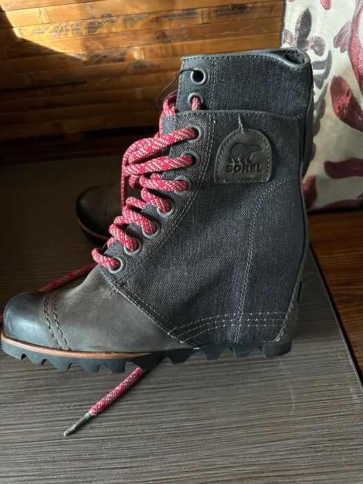 Стильні жіночі ботильйони Sorel Lexie Wedge