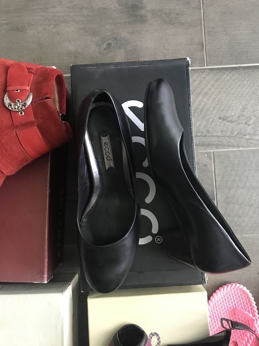 ЦУКЕРКИ на набір ~36р (одним лотом) ECCO, кожа, замш та ін.