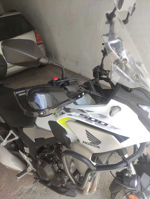 Honda CB 500X de 2020 com 5860km