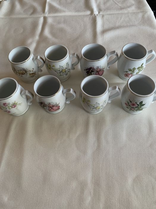 8 canecas da Artibuz