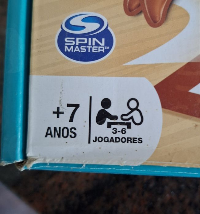 Jogo Dá cá um bigode
