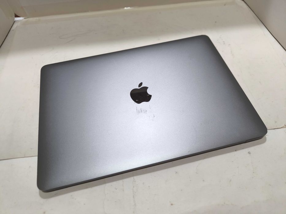 Apple Macbook Pro 13 i5 2016 SSD 128GB 8GB ram Retina