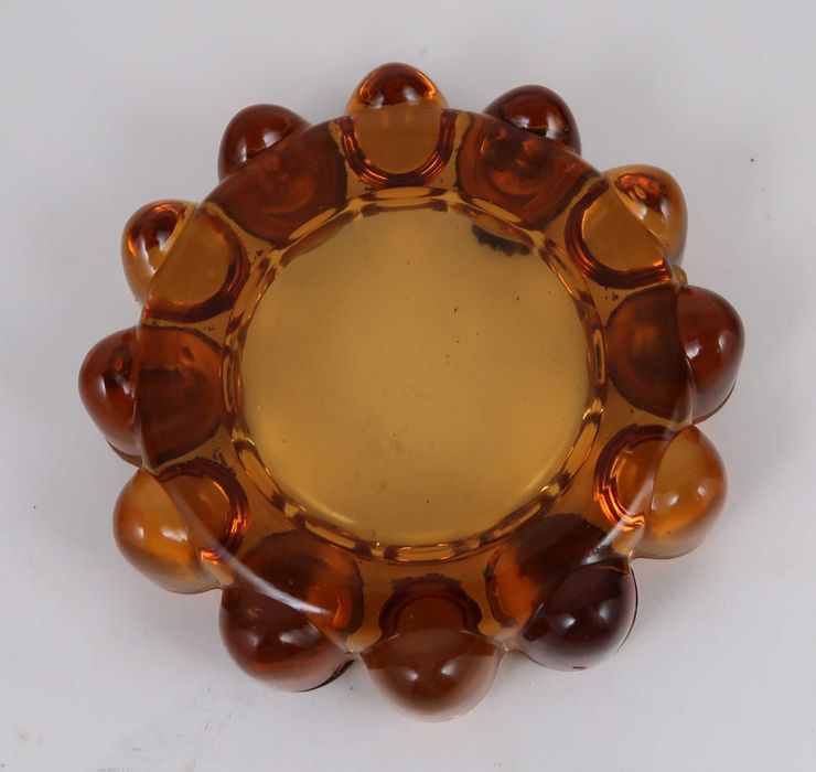 Cinzeiro antigo vidro Art Deco com aplicações armoriadas