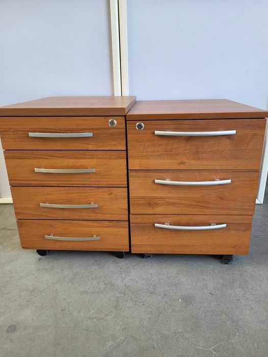 kontenerek pod biurko