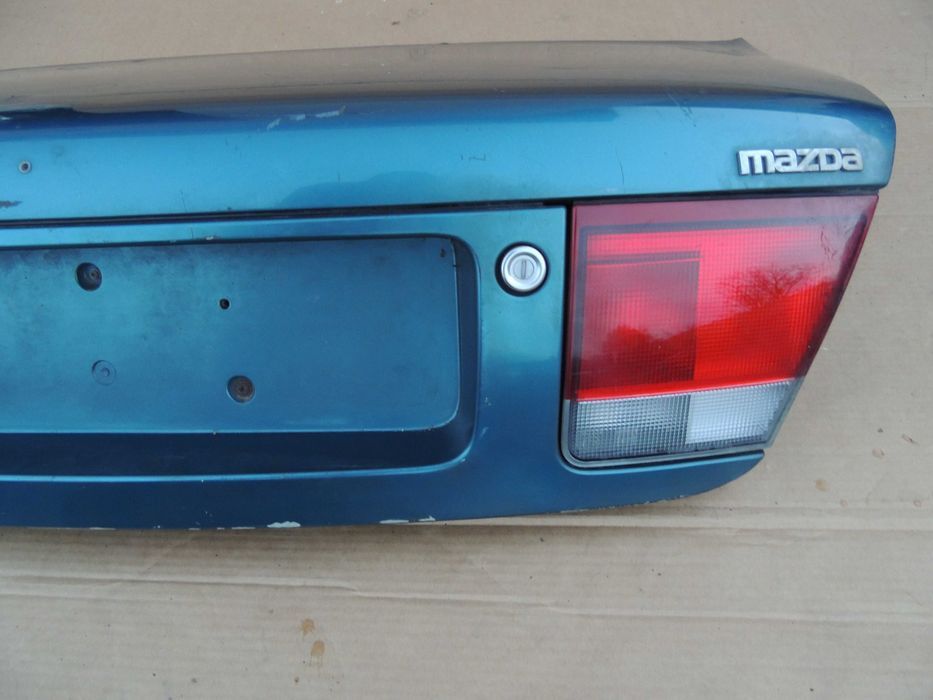 Tył tylna klapa pokrywa bagażnika Mazda 626 sedan 92,93,94,95,96,97 GE