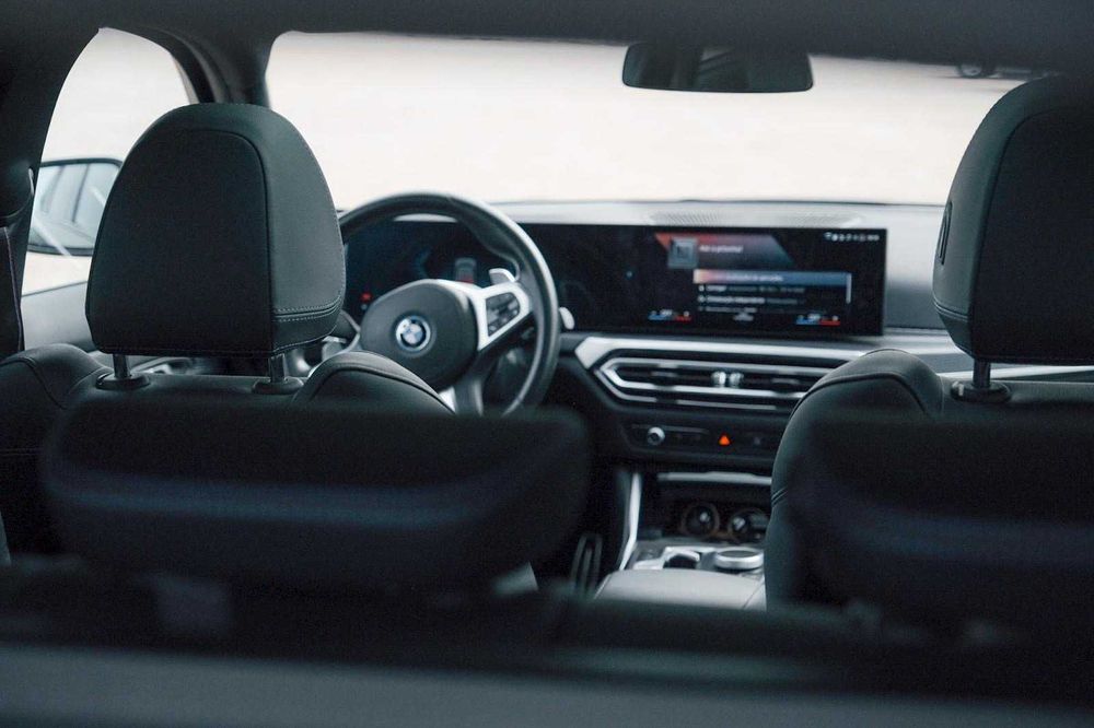 BMW Touring 330E