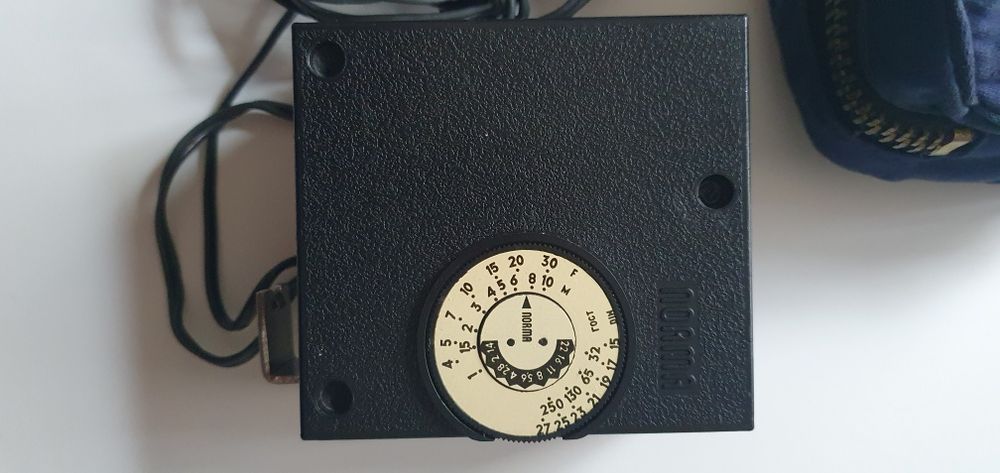 Lampa błyskowa z etui klasyk PRL