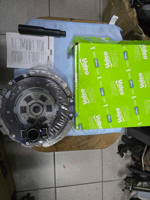 сцепление Valeo новое оригинальное (выпуск 2016г.) ВАЗ-2110,11,12старые запасы
