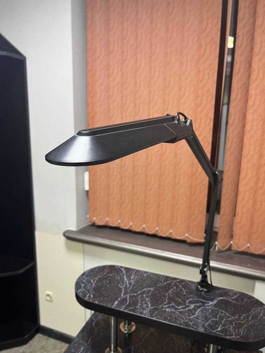 Лампа для манікюру