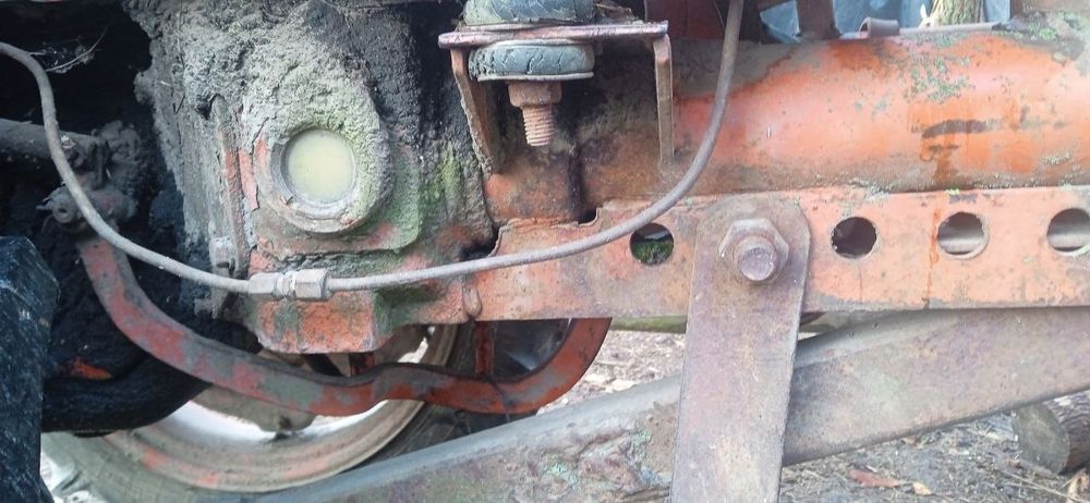 Продам трактор  Т16