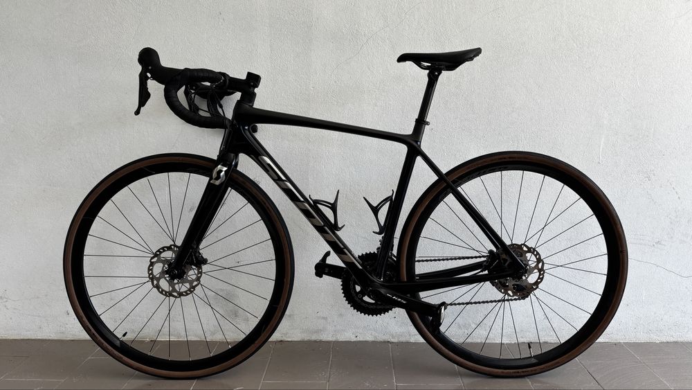 Bicicleta Estrada - SCOTT ADDICT 20 2021