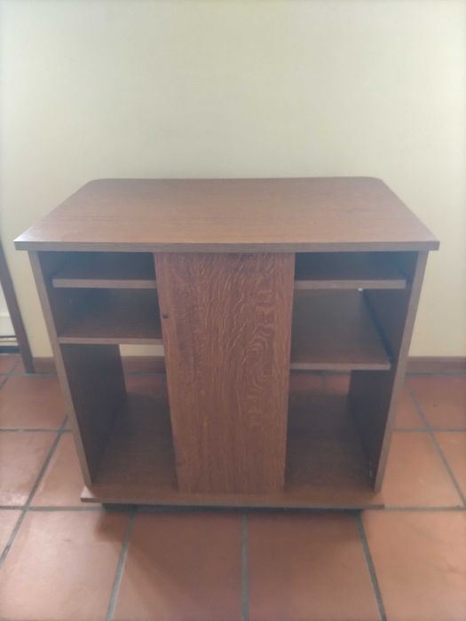 Móvel / Secretária de Computador com rodas