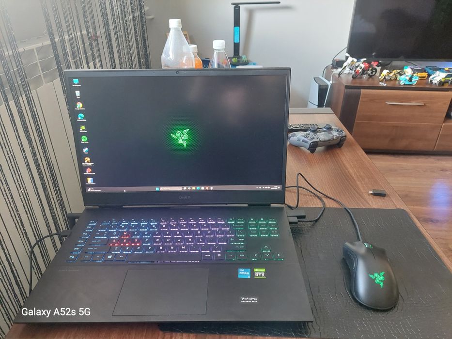 Hp omen 17 RTX 3060, 32 GB, i5 11th, mysz razer