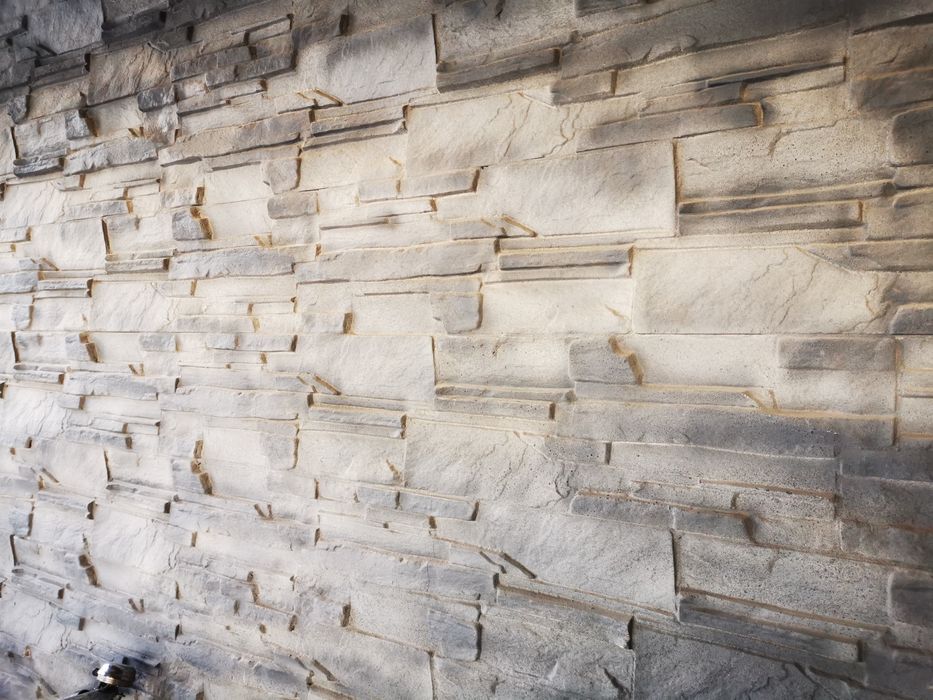 Formy płytek ściennych i daszki dwuspadowe 15 zł szt.