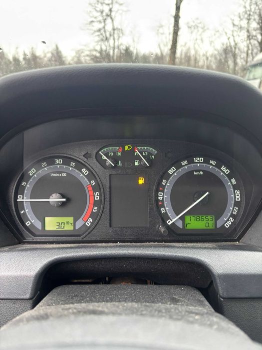 Skoda Fabia VAN kombi 1.4 TDI 69 KM KLIMA mały przebieg sprawna