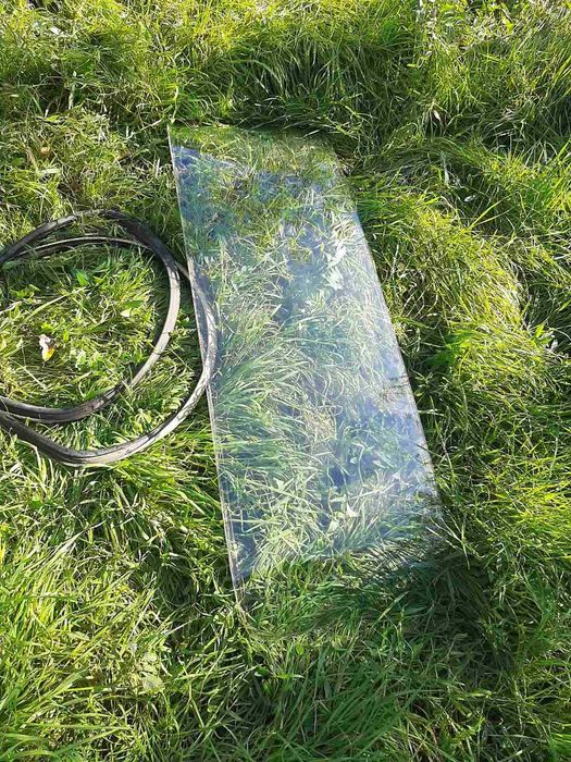 Ветровое стекло ГАЗ-53 с уплотнителем.