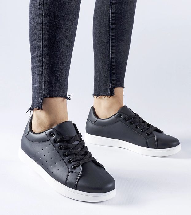 Czarne sneakersy Bourassa