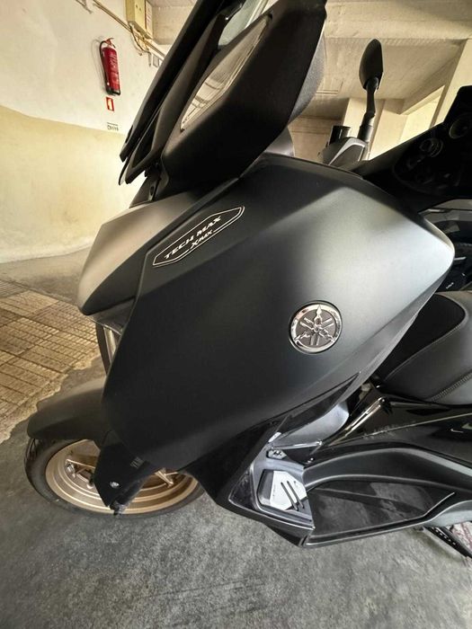 X-MAX 300 YAMAHA TECH MAX