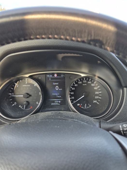 NISSAN  X-TRAIL 1.6 -prywatnie, super stan.