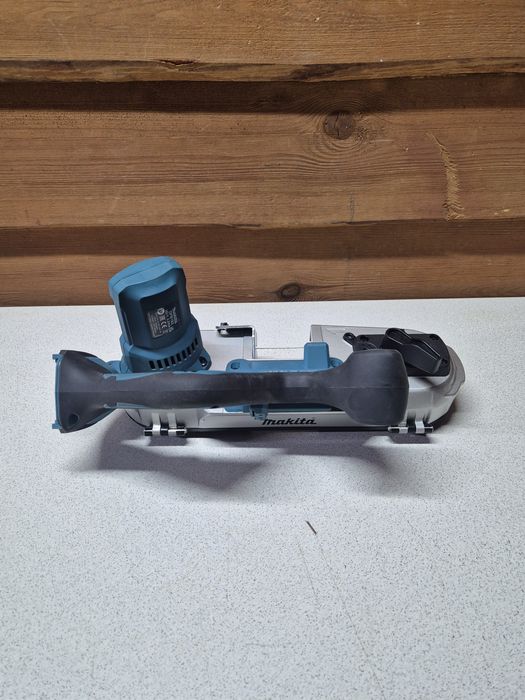 Makita Przecinarka Taśmowa