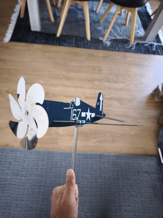 Enfeite de jardim ( Cata vento )