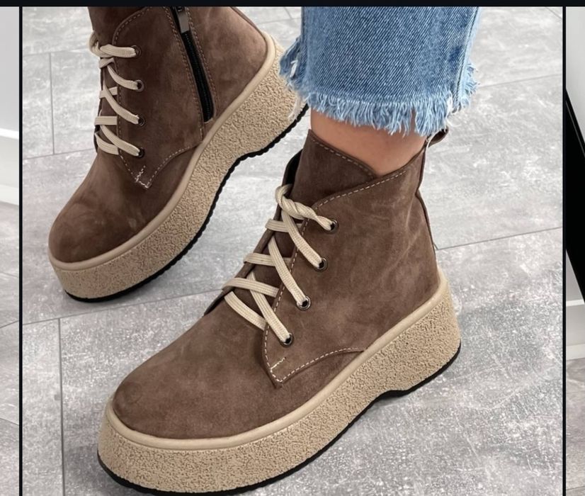 Демісезонні жіночі боти