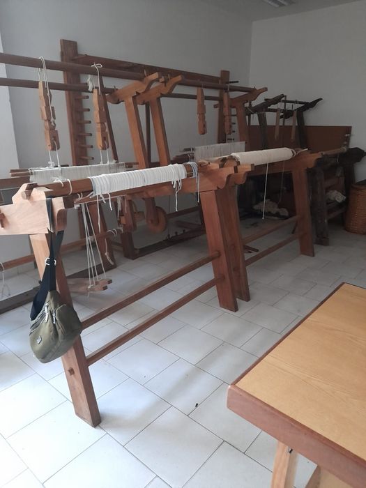 Vendo Teares como novos e com equipamentos pronto a trabalhar