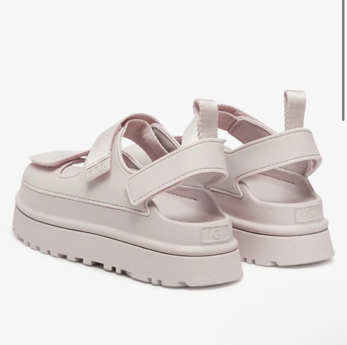 сандалі босоніжки ugg