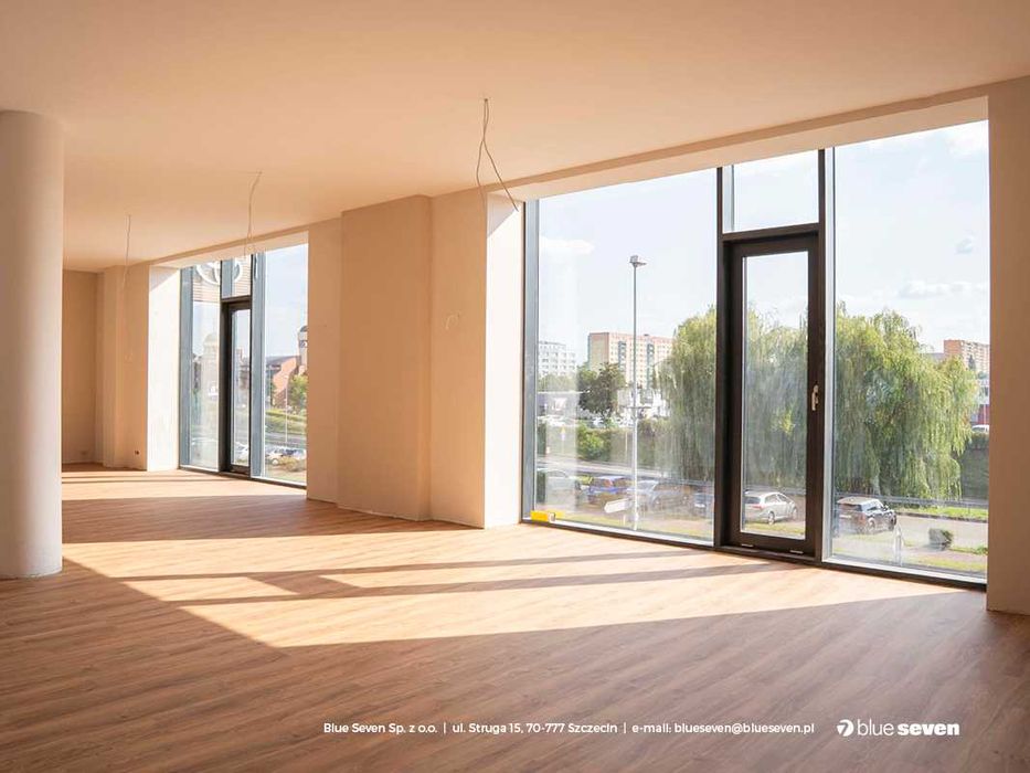 Powierzchnia do wynajęcia na pierwszym  piętrze