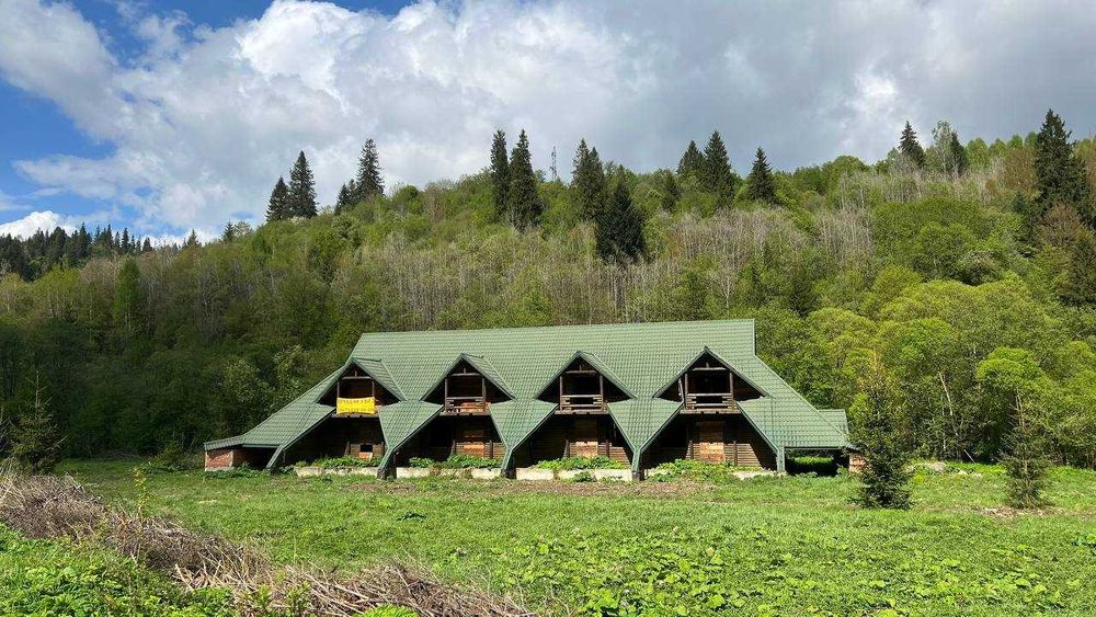 4 спарені котеджі з дерев'яного зрубу в селі Тухля!