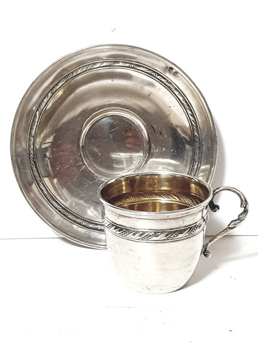 Antiga chávena de café com pires em prata portuguesa