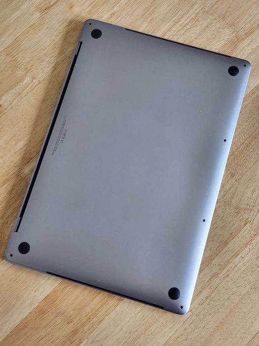 MacBook Pro 16 (2019) i9 16GB RAM 1TB SSD