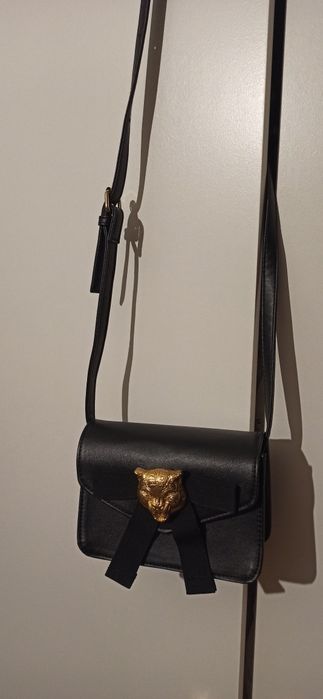 Torebka ze zdobieniem