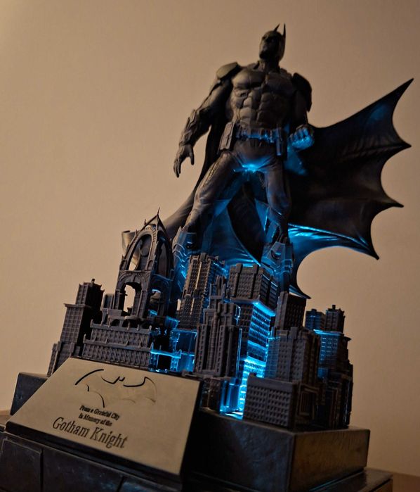Estatueta Batman Arkham Knight