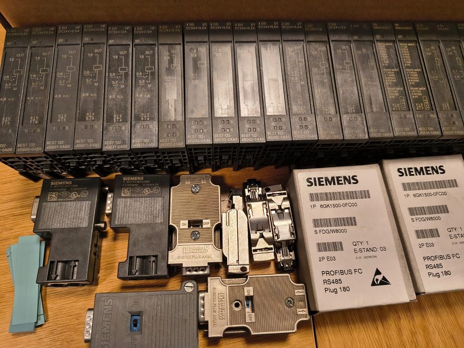 Siemens Simatic moduły i podstawki ET200S
