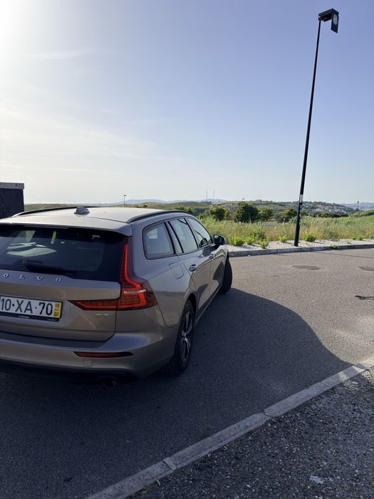 Volvo V60 D3    .