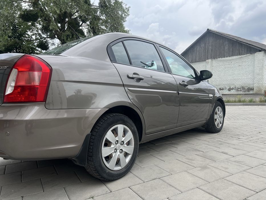 Hyundai accent 2008 1.6 бензин. Торг