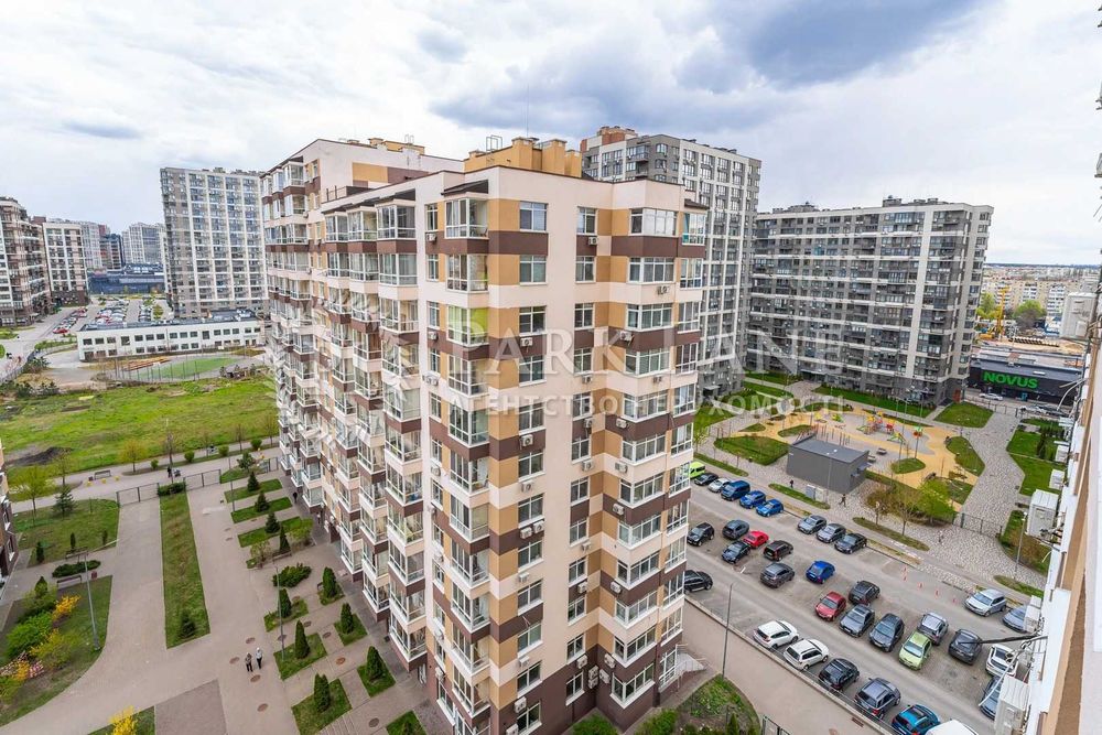 Продаж квартири з ремонтом ЖК"  Варшавський  пр-т Європейського Союзу 41д