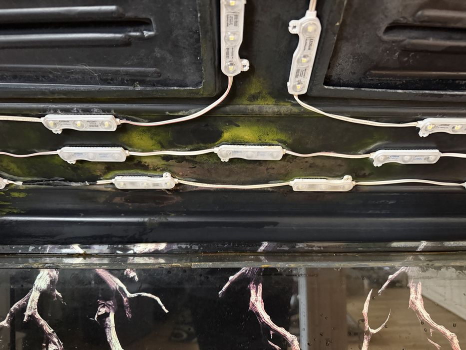 Sprzedam akwarium 200 l