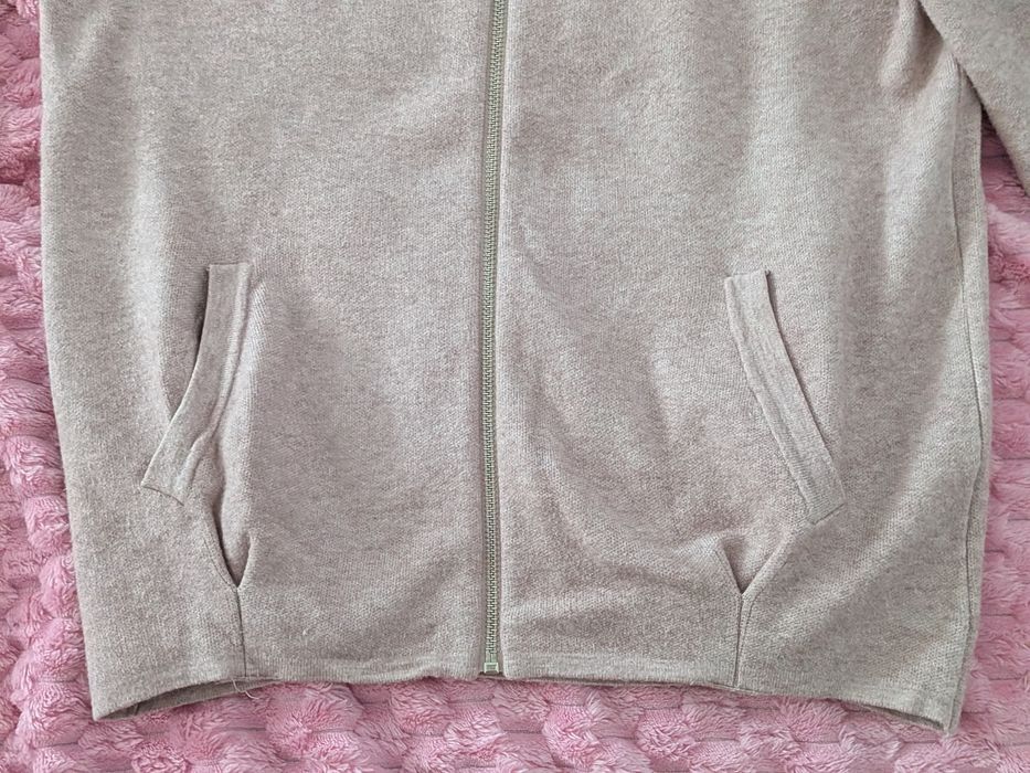 Sweter rozpinany pudrowy 38
