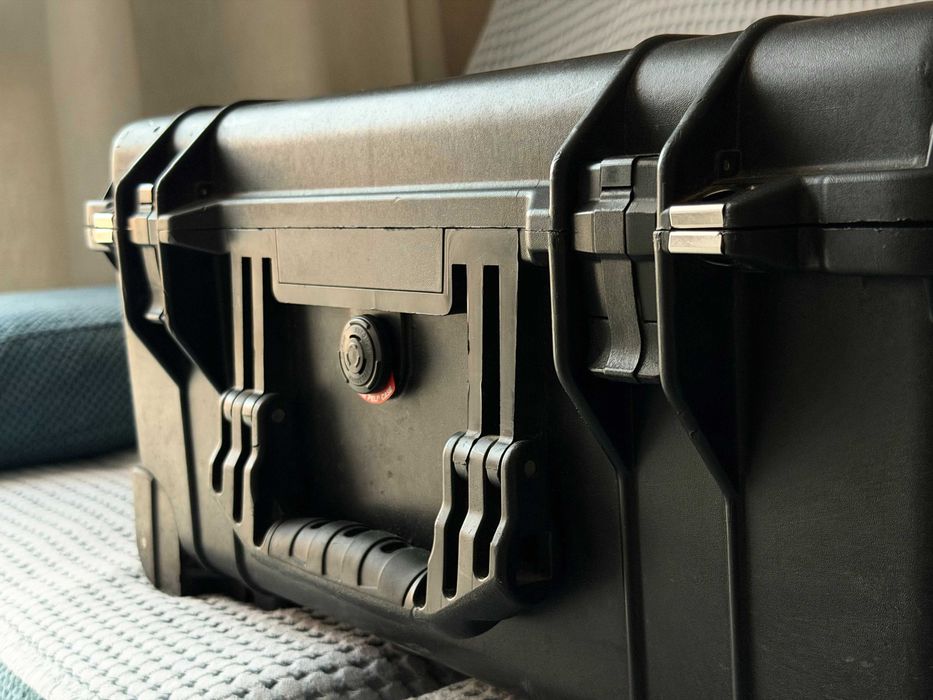 Валіза кейс на колесах Peli 1560 Case