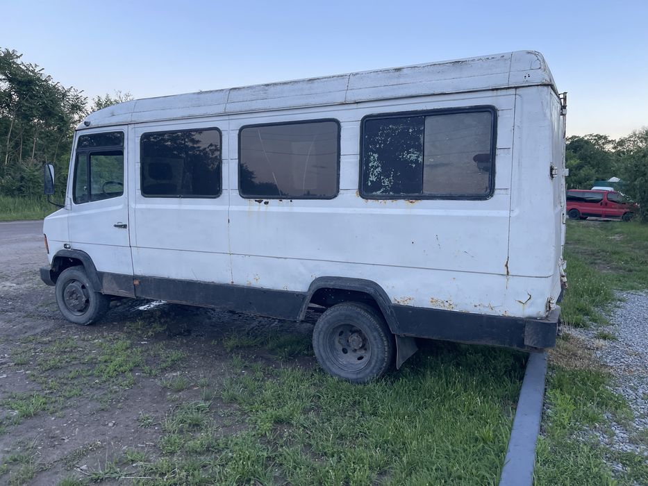 Mercedes T2 REX 609